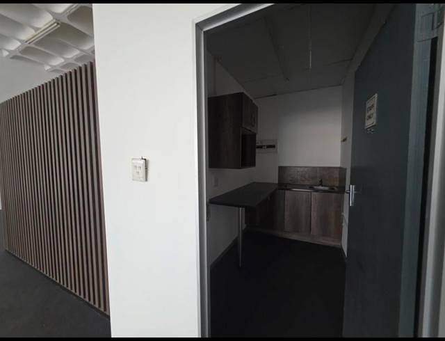 RETAIL PROPERTY TO RENT IN SILVER LAKES